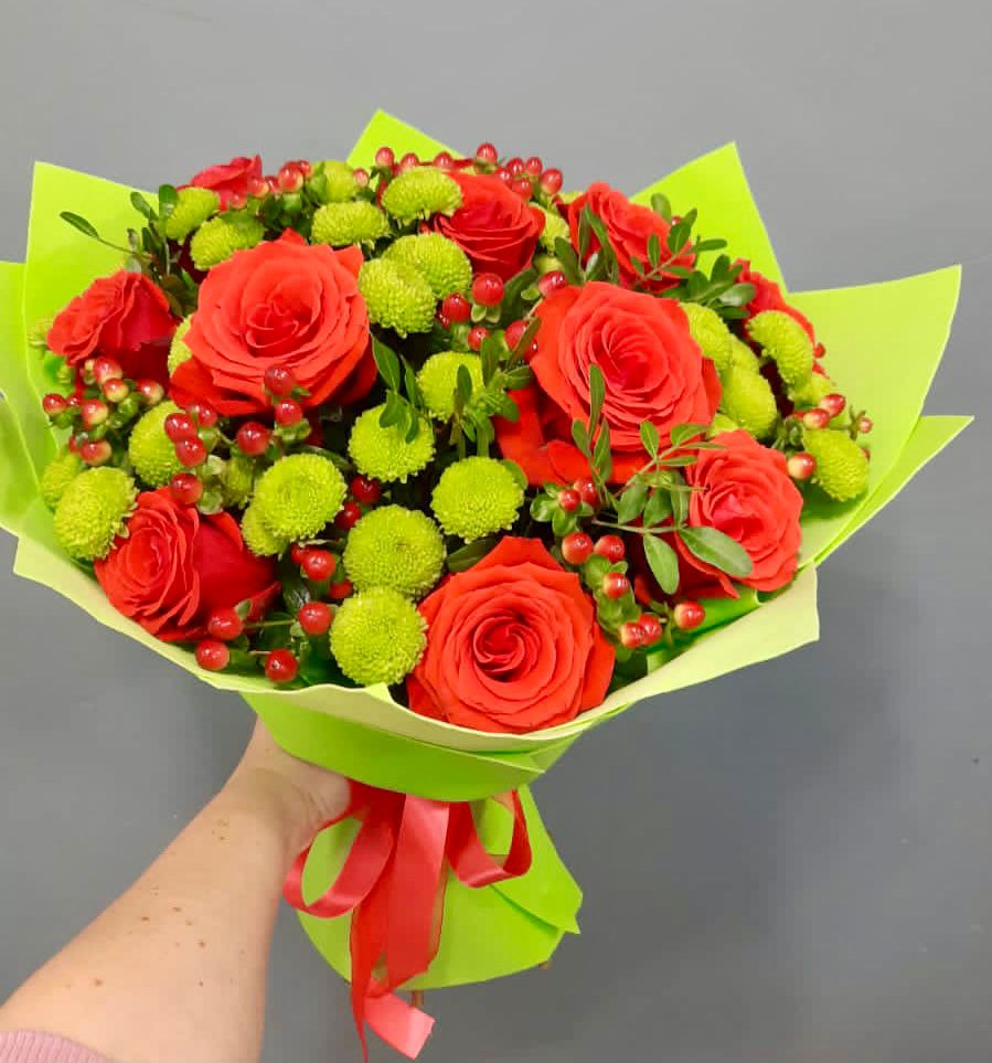 Букет цветов из: Хризантемы и Розы в Заболотовке