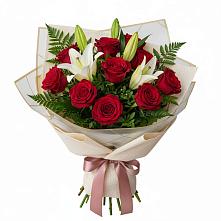 Букет цветов из:  Лилии и Розы в Заболотовке
