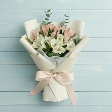 Букет цветов из:  Альстромерии в Заболотовке