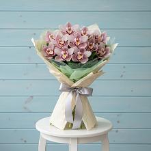 Букет цветов из:  Орхидеи и Розы в Заболотовке