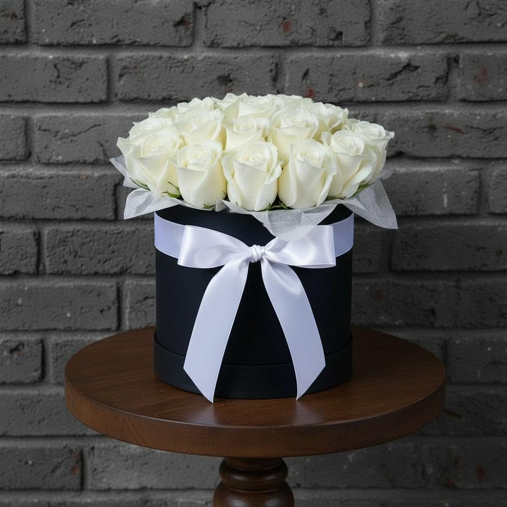 Цветочная композиция из Розы в шляпной коробке в Заболотовке