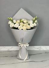 Букет цветов из:  Розы и Лизиантусы в Заболотовке